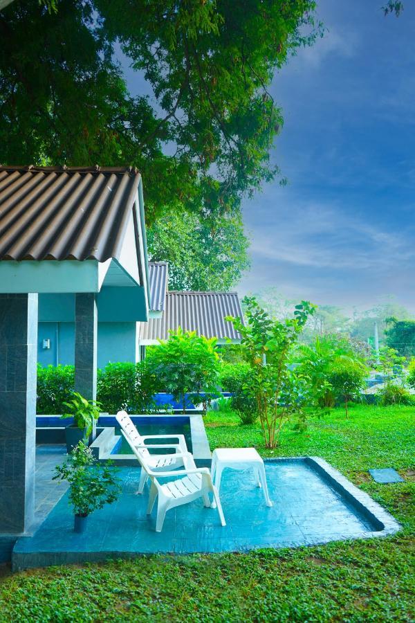 Hidden Lake Cottages Sigiriya Exterior photo